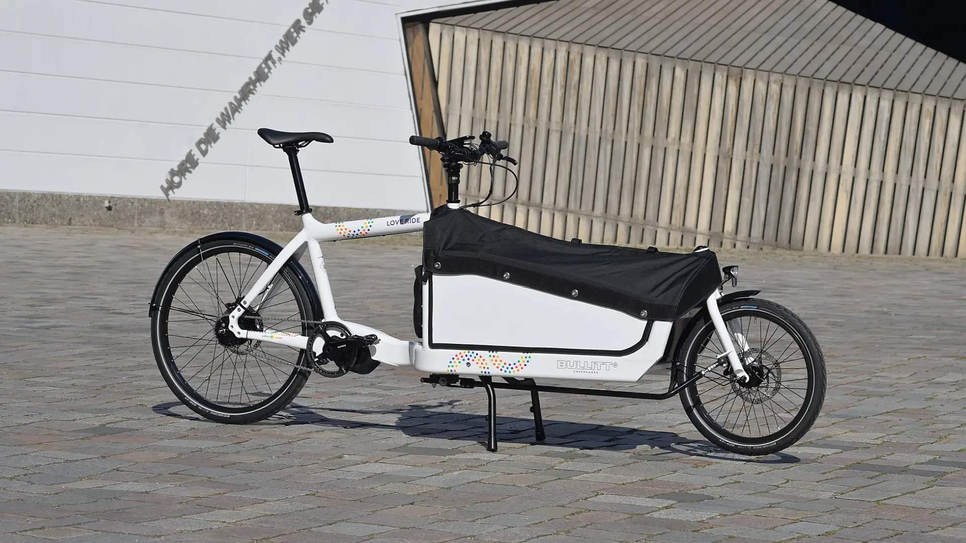 Larry vs Harry Berlin