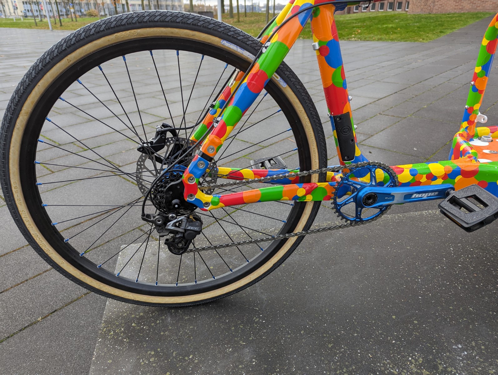 Bullitt Sonderedition Dotty McDotface