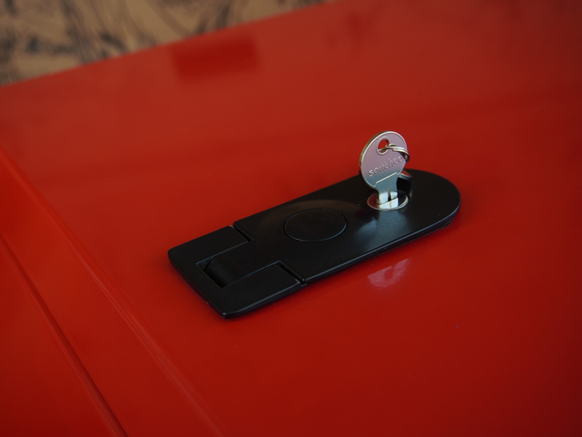 Classic Getränke-Box L | rot mit Klappschloss - gebraucht | (Angebots-Nr. 12229) – Bild 8