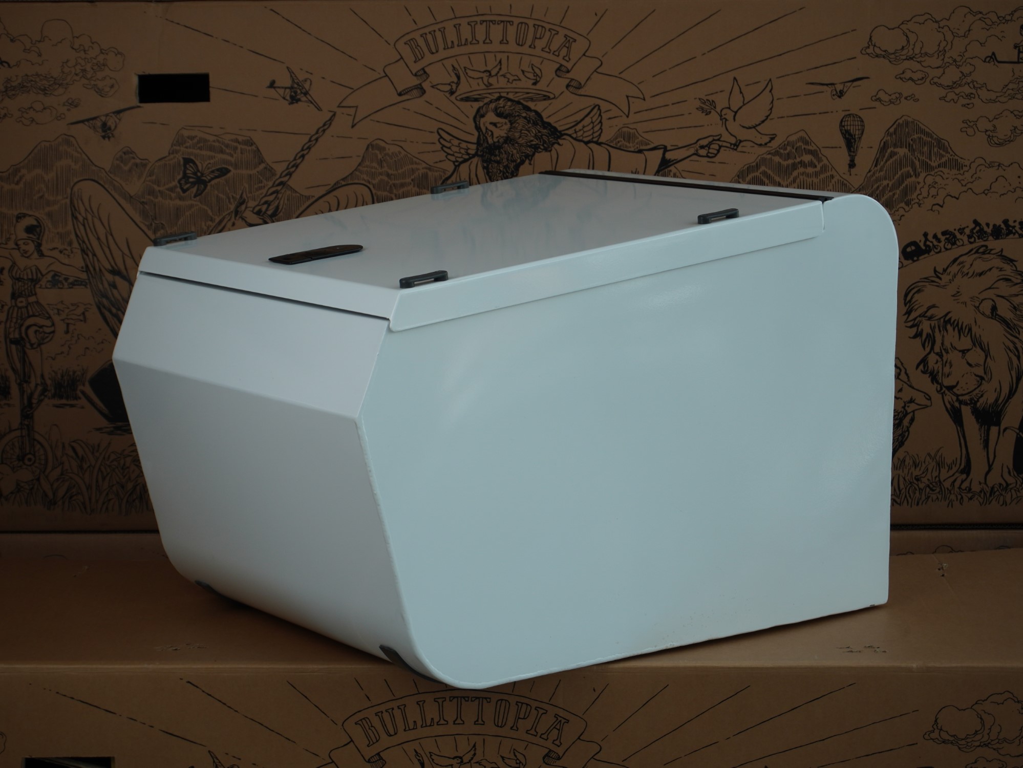 Classic Box L | weiß mit Klappschloss - gebraucht | (Angebots-Nr. 12223) – Bild 2